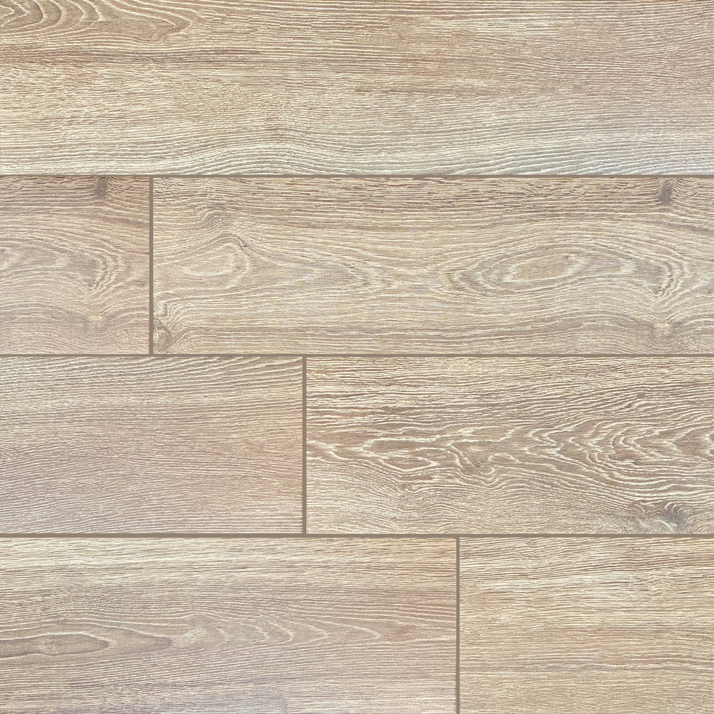 $17.900 por m²<br>Porcelanato Español Madera Tabaco 23x120<br>Caja de 1.12 m²